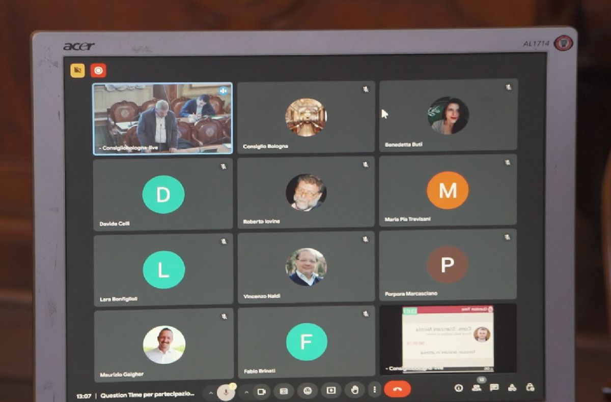 Con la democrazia digitale piu trasparenza in Consiglio comunale Bologna