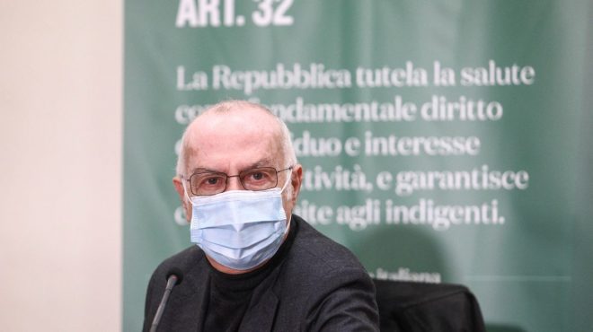 Vaccini, Rezza “Giusto fare accertamenti su AstraZeneca”