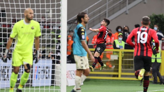 Milan-Venezia 2-0, rossoneri in vetta con l’Inter