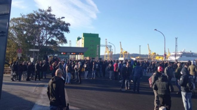 Green pass, manifestazioni in tutta Italia ma evitata la paralisi