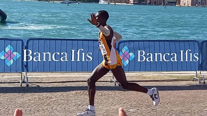 Venicemarathon, vincono l’azzurra Yaremchuk e il keniano Seroi