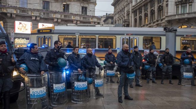 Green Pass, cortei a Trieste, Milano e Torino tra scontri e tensione