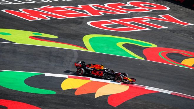 Verstappen vince in Messico su Hamilton e Perez, 5° Leclerc