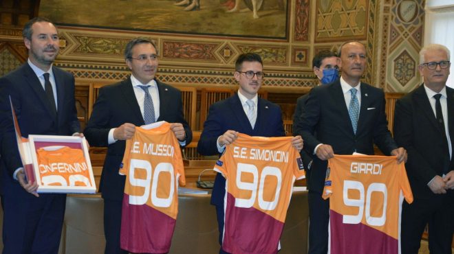 90 anni Federazione San Marino, maglia speciale con l’Inghilterra