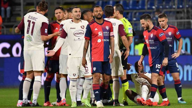 Finisce 1-1 la sfida salvezza fra Cagliari e Salernitana