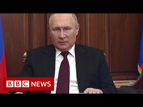 Putin recognises Ukraine breakaway regions as independent, sparking Russian invasion fear – BBC News