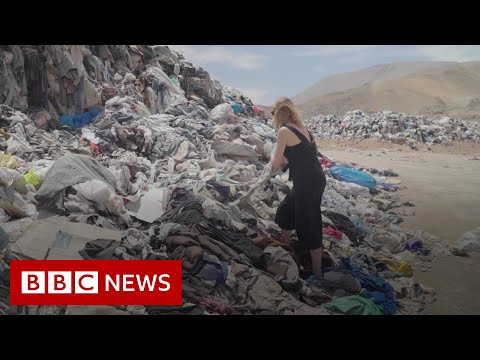 The fast fashion graveyard in Chile’s Atacama Desert – BBC News