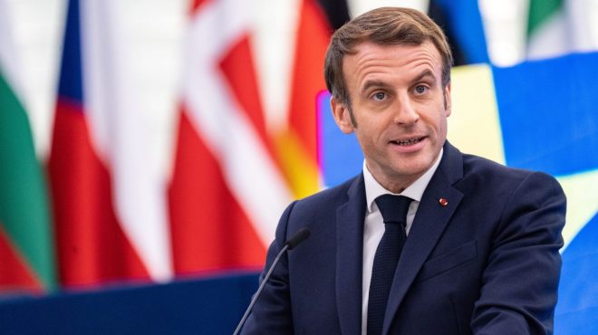 Ucraina, Macron “Putin ha scelto la guerra, le sue sono bugie”