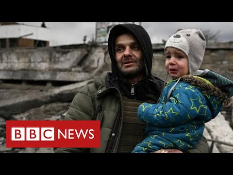 Children flee under fire as Russians advance on Kyiv – BBC News