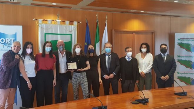 Emilia Romagna, Bonaccini premia schermitrici Lughese promosse in B1