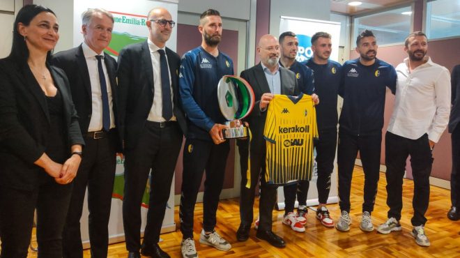 Bonaccini premia il Modena, neopromosso in Serie B