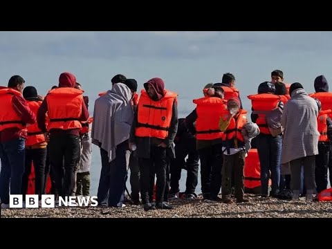 Albanian drug gangs paying for migrants to cross English Channel – BBC News