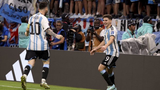 Argentina in finale, Messi-Alvarez piegano 3-0 la Croazia