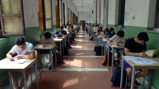 Maturità, latino al classico e matematica allo scientifico per la seconda prova scritta