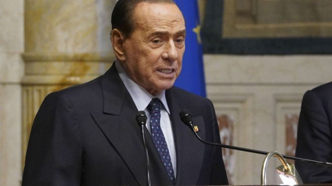 Berlusconi “Sto dalla parte del popolo ucraino e della pace”