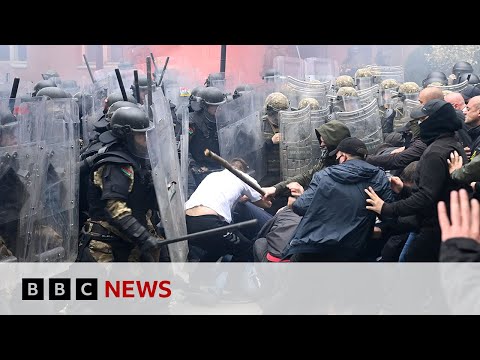 Nato to send 700 more troops to Kosovo after clashes – BBC News