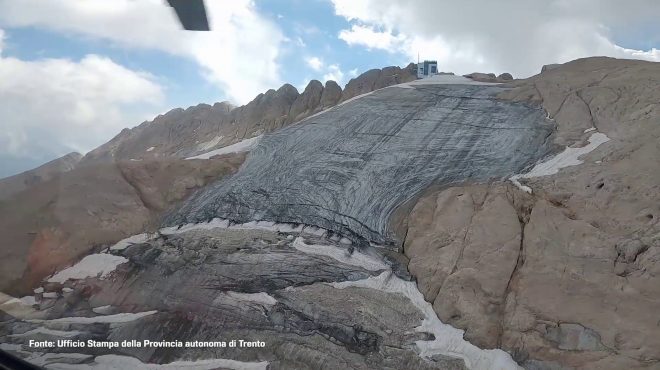 Sorvolo con uno speciale radar sul ghiacciaio della Marmolada