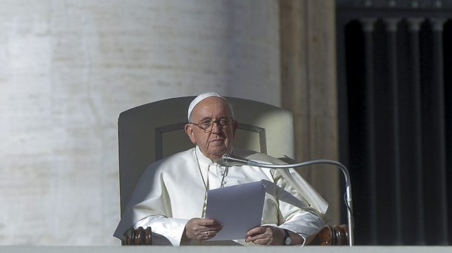 Papa “Le dimissioni una possibilità ma adesso vado avanti”