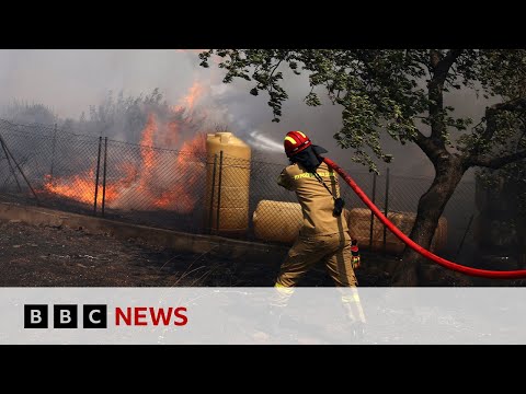 Wildfires erupt on Greek island of Kos | BBC News