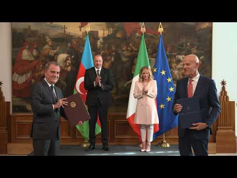 Cerimonia di firma di protocolli d’intesa tra Italia e Azerbaigian