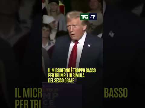 Il microfono è troppo basso per #Trump, lui simula del sesso orale