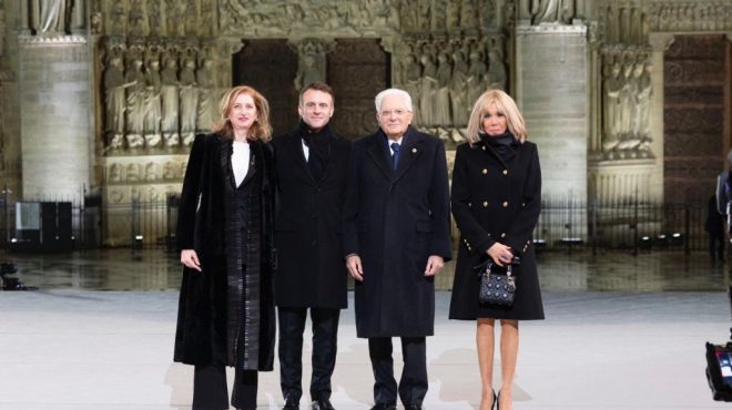 Riaperte le porte di Notre-Dame, Macron “Restituita al mondo”